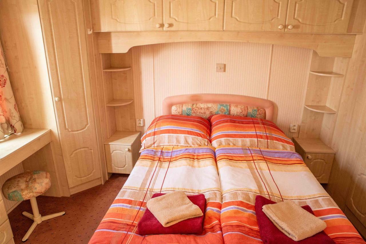 Hotel Mobilheimy Camp Dlouha Mile Rozmital pod Tremsinem Zewnętrze zdjęcie