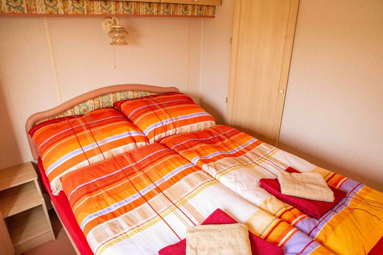 Hotel Mobilheimy Camp Dlouha Mile Rozmital pod Tremsinem Zewnętrze zdjęcie